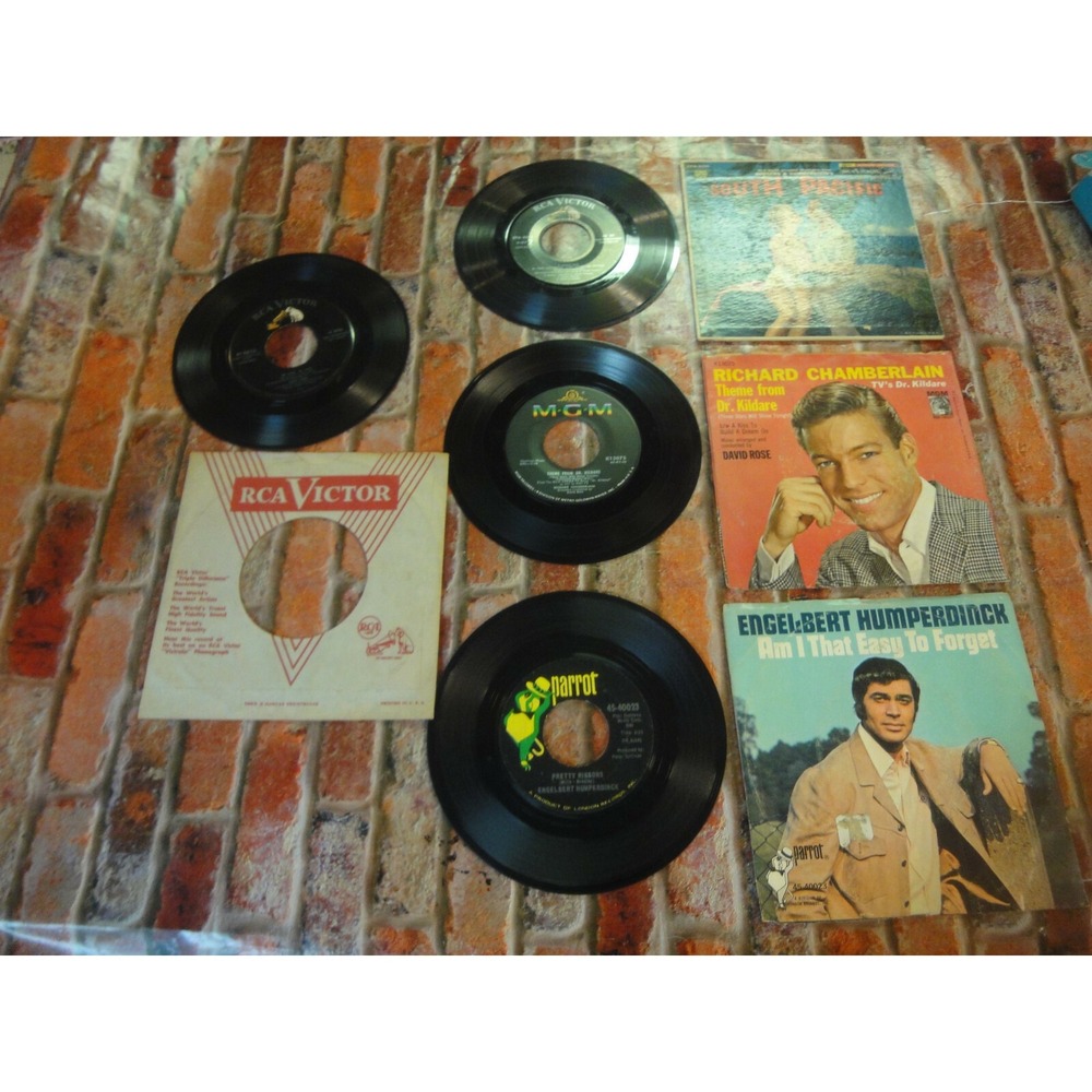 4 lot Vintage 7" records south pacific Engelbert Humperdinck perry como Dr kilda